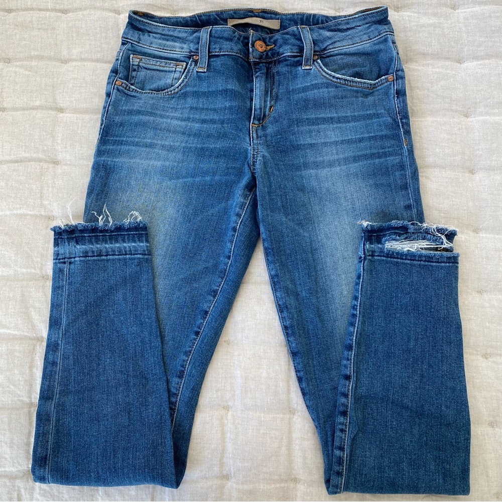 {Joe’s Jeans} Skinny Ankle Release Raw Hem